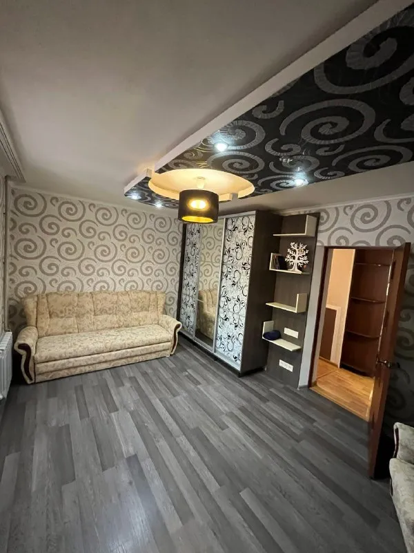 Продажа 3х-комнатной квартиры

🌇Донецк в киевском районе,
Улица полиграфическая, ориентир киевский рик. 📌

🏢Этаж - 3/3
🚪Общая площадь - 62 м2
✅Квартира теплая, зимой, прохладная летом
💦Вода согласно графику
✅Все коммуникации заменены
✅Все комнаты раздельные.
✅Санузел совмещ. .. Я все.

📑Документы готовы, внесены в росреестр. Собственник в городе. Прописанных нет.
💰Цена: 6 700 000 рублей (торг реальному клиенту)

📲☎️+7 (949) 513 85 58

Подписаться  |  📩дать объявление
📲Наш max - фотография - 3