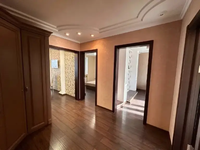🏡Сдам 3-х ком. Кв. Мкр-н
🗺Широкий, шутова.
🌇Город: донецк днр

Вода 24/7
Капитальный ремонт.
🔥Идеальное состояние.
• Мебель, техника, электрокамин. Интернет.

• 50.000 + Коммунальные.
Залог разбивают.
Не военным!
📲+79494707442 Или telegram

Оплата услуг риелтора по факту заселения! Ехать в офис и вносить оплату до просмотра не надо❗

Аренда донецк днр - фотография - 8