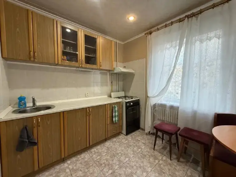 🏡Сдам 1-х комнатную
Квартиру
🌇Город: донецк днр
🏙️Район: будённовский р-н
🗺Мкр-н донской, напротив школы.
• Этажность–8/10 жилого дома
• Вода по графику холодная и горячая.
• Мебель, техника - холодильник, тв привезут, стиральная машинка, кондиционер, бойлер, интернет вайфай роутер.
💴Цена: 25.000 + коммунальные.
📍Залог.
Для 1-2 человек, без животных
☎📞+79494707442 Или telegram
*Оплата услуг риелтора по факту заселения! Ехать в офис и вносить оплату до просмотра не надо❗
Аренда днр - фотография - 5