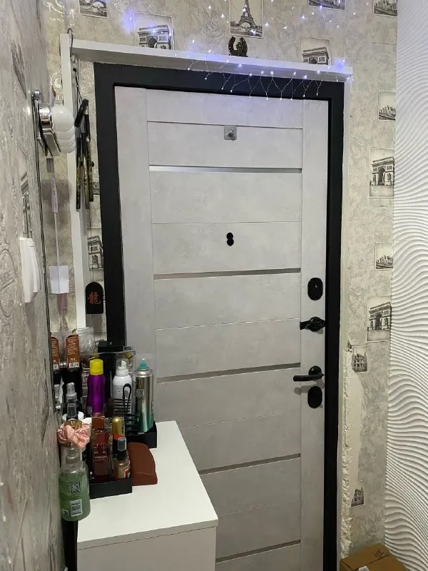 🏡Продаётся 2-двухкомнатная квартира
🌇Город: харцызск днр

• Этажность–3/5 жилого дома
• Общая площадь–45.2 м2

• Дом кооперативный
• Квартира не угловая
• Санузел совмещённый
• Окна пластиковые
• Газовая колонка
• Рядом детский садик, школа, магазины, автовокзал и рынок
🔥Собственник

💴Цена: 4🍋000.000 рублей
☎️+7(949) 373-39-55

📨Подписаться - фотография - 1