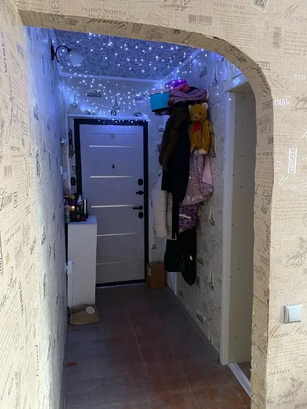 🏡Продаётся 2-двухкомнатная квартира
🌇Город: харцызск днр

• Этажность–3/5 жилого дома
• Общая площадь–45.2 м2

• Дом кооперативный
• Квартира не угловая
• Санузел совмещённый
• Окна пластиковые
• Газовая колонка
• Рядом детский садик, школа, магазины, автовокзал и рынок
🔥Собственник

💴Цена: 4🍋000.000 рублей
☎️+7(949) 373-39-55

📨Подписаться - фотография - 2