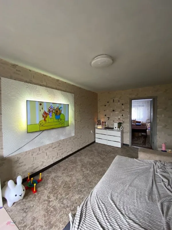 🏡Продаётся 2-двухкомнатная квартира
🌇Город: харцызск днр

• Этажность–3/5 жилого дома
• Общая площадь–45.2 м2

• Дом кооперативный
• Квартира не угловая
• Санузел совмещённый
• Окна пластиковые
• Газовая колонка
• Рядом детский садик, школа, магазины, автовокзал и рынок
🔥Собственник

💴Цена: 4🍋000.000 рублей
☎️+7(949) 373-39-55

📨Подписаться - фотография - 5