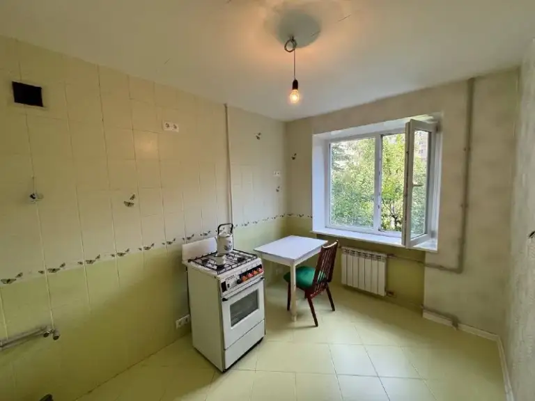 Продажа 2х комнатной квартиры с ремонтом (мкрн текстильщик)

Агентство недвижимости «статус» - твой выбор в мире недвижимости!🤝

📍Адрес: г. Донецк, мкрн текстильщик, ул. Петровского, 99

✅Общая площадь: 48 м2
✅Этаж: 4/9
✅Две просторные, раздельные комнаты
✅Установлены пластиковые окна
✅Коммуникации поменяны, есть вывод под кондиционер
✅Проводка поменяна
✅Вода по графику доходит
✅Просторный балкон
✅В шаговой доступности: школа, рынок сокол, магазины, остановка общественного транспорта

💰4 000 000 ₽

☎️+79495753652
📞+79496455686

Принимаем звонки в любое время! - фотография - 7
