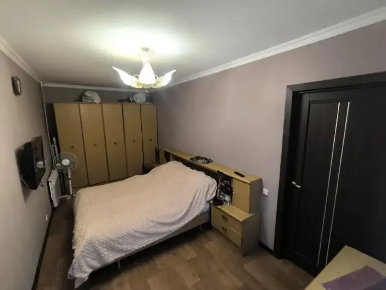 Продам двухкомнатную квартиру
🌇Донецк в калининском районе, ориентир - парк "строитель", улица цусимская 69.📌
🏢Квартира расположена на втором этаже пятиэтажки
✅Общая площадь - 47 м2
✅Квартира теплая
✅Коммуникации поменяны
🎁Остается полностью вся мебель и техника необходимая для комфортного проживания
✅Дополнительных вложений не требует - фотография - 3