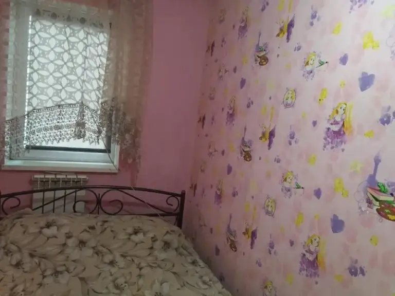 🏡Продаётся отдельно стоящий дом в городе макеевка днр
🗺Посёлок осипенко

• Общая площадь–83 м2
• Участок 6 соток земли

• Дом газифицированный
• Окна пластиковые,
Продаётся с мебелью и бытовой техникой
• На территории участка есть гараж
• Документы готовы
🔥Собственник

💴Цена: 3🍋650.000 рублей
☎️+7(949) 341-90-71

Недвижимость днр - фотография - 3
