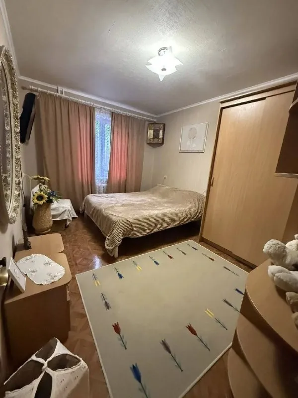 Продажа 3х комнатной квартиры в куйбышевском районе донецка!топаз!

Ан «статус» - твой выбор в мире недвижимости!🤝

📍Донецк, куйбышевский район, ул. Куйбышева,177

✅Общая площадь: 70 кв. М
✅Этаж 8/9
✅Вода доходит
✅Комнаты раздельные
✅Квартира не угловая
✅В шаговой доступности: магазины, школы, садики, больницы, супермаркеты, остановки общественного транспорта

💸 5 300 000 Руб.

☎️+79495753652
📞+79496455686 - фотография - 5
