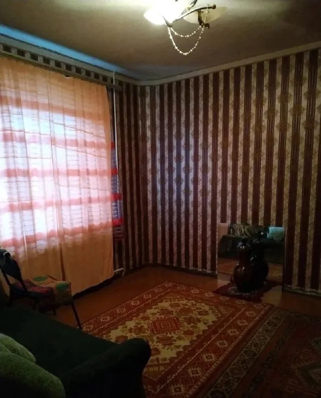 ‼❗‼Продается ‼❗‼
🏡2-Х комн. Кв. , пр-т ленинский, мк-н голубой -1
🌇Город: донецк днр
🏙️Район: ленинский р-н

🔹Этаж: 9/9 жилого дома
Крыша не течёт, технический этаж сверху
🔹Общая площадь: 52 м2
🔹Жилая–31 м2
🔹Кухня–9 м2

• Комнаты раздельные, службы раздельные, большая лоджия
• Жилое состояние.
• В квартире установлены мпо, осуществлена замена водопровода и канализации, новые радиаторы отопления
Документы готовы

💴Стоимость: 3🍋800.000 руб.
📍Торг. ..

☎☎☎+7949-419-63-79

📨Подписаться - фотография - 3