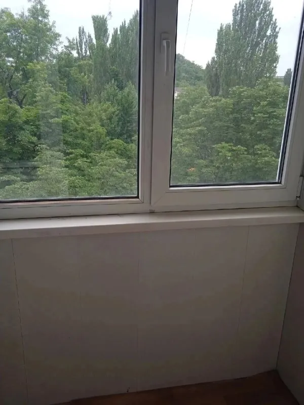 ‼❗‼Продается ‼❗‼
🏡2-Х комнатная квартира
Идеальное расположение: проспект ленинский: рядом "цирк", магазин «обжора», парк славянской культуры.
🏙️Город: донецк днр

🔹В шаговой доступности вся развитая инфраструктура

• Квартира с раздельными комнатами, не угловая.
• Выполнен ремонт, заменены все коммуникации, установлены металлопластиковые окна
• Три лоджии застеклены
• Раздельный санузел отделан кафелем.
• Продаётся с мебелью и бытовой техникой.
🔹Документы готовы🔹

💴Стоимость: 5🍋000.000 руб.

☎☎☎+7949-419-63-79

Недвижимость донецк днр - фотография - 6