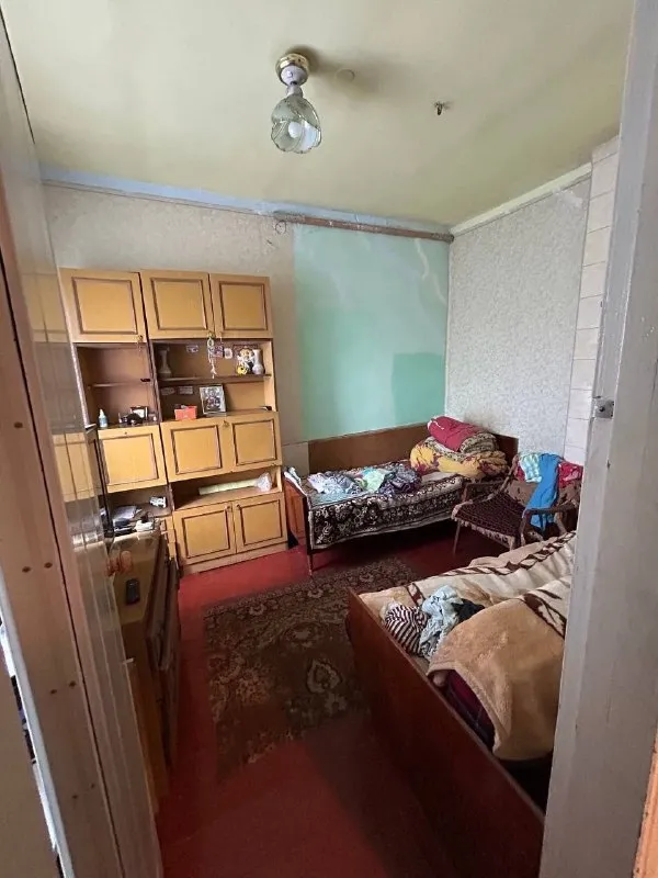 🏡Продаётся 3-х комнатный дом в городе торез днр
🗺Улица хабаровская
• Печное отопление,
Окна пластиковые
• Санузел в доме, жилое состояние
• На территории участка есть летняя кухня и хоз постройки
🔥Собственник
💴Цена: 1🍋250.000 рублей
☎️+7(949) 507-40-15
📨Подписаться - фотография - 7