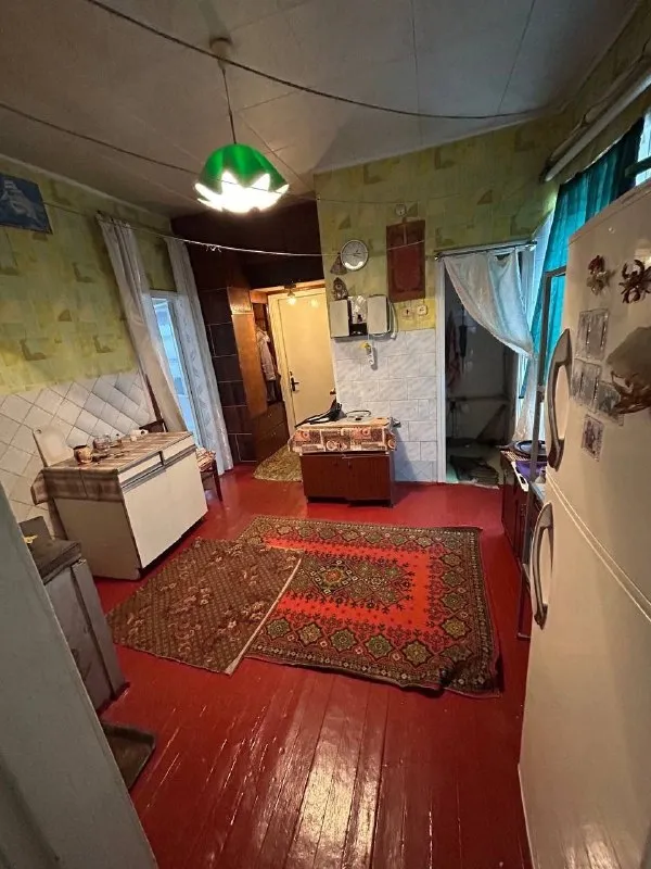 🏡Продаётся 3-х комнатный дом в городе торез днр
🗺Улица хабаровская
• Печное отопление,
Окна пластиковые
• Санузел в доме, жилое состояние
• На территории участка есть летняя кухня и хоз постройки
🔥Собственник
💴Цена: 1🍋250.000 рублей
☎️+7(949) 507-40-15
📨Подписаться - фотография - 9