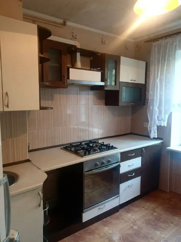 Продажа трехкомнатная квартира
🌇Донецк, киевский район, шахтерская площадь!📌
✅Светлая квартира
🏫 Инфраструктура: в пешей доступности школы 19 и 46, рядом детские сады, неподалеку тц «донецк сити», удобная транспортная развязка
📐 Площадь: 68 кв. М.
🪜 Этаж: 5/9, балкон и лоджия
🛠 Ремонт: состояние квартиры на 4, всё работает, окна пластиковые, сантехника новая, кухня, санузел - в хорошем состоянии, плитка
📄Документы: готовы к сделке, обременений нет
💰Цена: 6 200 000 ₽
📲☎️ +79495370025 (Tg, max)
Подписаться | 📩дать объявление
📲Наш max - фотография - 4