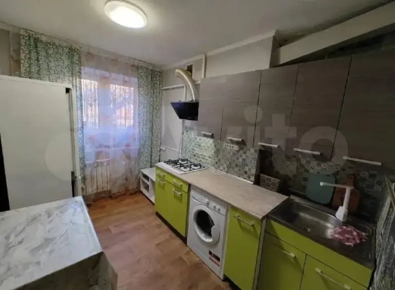 Продам 2х-комнатную квартиру
Продажа от собственника❗️
🌇В мариуполе, центральный район, 23 жмр, ул. 60 лет ссср. 📌
🏠 Этаж 1/9, дом панельный.
✅Высокий цоколь 1,8 м — квартира светлая, приподнята над улицей, под окнами никого.
✅ Общая площадь 46,2 м². Квартира не угловая, все комнаты раздельные.
🛁 Санузел раздельный. Есть лоджия и подвал.
🔌 Всё в рабочем состоянии: свет, вода, газ, отопление, канализация. - фотография - 5