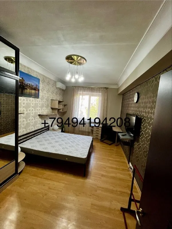 🏡Аренда 3-х комн квартира + гараж панфилова/университетская
🌇Город: донецк днр
🏙️Район: киевский р-н
‼️С 9 июля готова к аренде‼️
🔹Сдам квартиру в отличном состоянии со всей мебелью, техникой сроком от 6 месяцев семье, дети от 10 лет, мужчины по усмотрению.
🔹Вода 24/7 - система подачи водына 750 л. ,, колонка
🔹Спальные места-новые кровати, 2 кондиционера, 3 тв,
Ванна.
💴Цена: 65.000руб+ комуслуги.
☎️☎️☎️+79494194208
📨Подписаться - фотография - 2