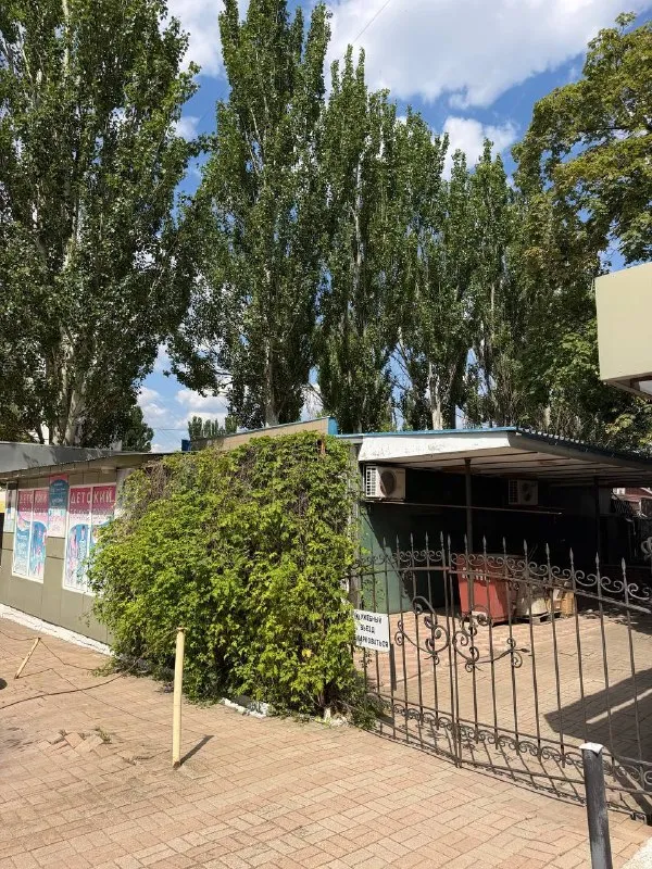 Продам нежилое помещение
Кировский район

Мирный, рядом с обжорой, с рынком
Отличное месторасположение
3 Павильона на одной территории, действующие магазины
4 Сотки земли

Общая площадь 160м2

Газовое отопление
Туалет есть
Камеры видеонаблюдения
Фотографии реальные
Документы готовы

18 000 000₽ С торгом

+79494113097 Алина
@As_01vva telegram - фотография - 2