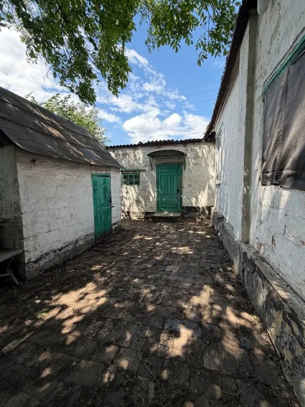 Продаётся отдельно стоящий дом

🌇В ленинском районе донецка,
Район боссе, улица ревякина📌

Ан «статус» - твой выбор в мире недвижимости!🤝

✅Общая площадь дома: 100 м²
✅Площадь участка: 8 соток
✅Материал стен: шлакоблок
✅Просторный крепкий дом на хорошем участке.
☎️+79495753652
📲☎️+79496455686
📲☎️+79490774949
Принимаем звонки в любое время!

Подписаться  |  📩дать объявление
📲Наш max - фотография - 4