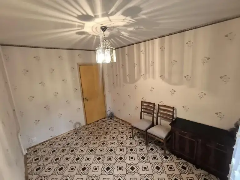 Продажа 3-комнатной квартиры

🌇Донецк в киевском районе,
Проспект киевский 36 г, ориентир - "ветка", исполком киевского района. 📌

🏢Этаж - 4/9
✅Площадь квартиры - 66 м2
✅Комнаты раздельные
✅Батареи новые
✅Пластиковое окно, только одно.
✅Лоджия на кухне - фотография - 6