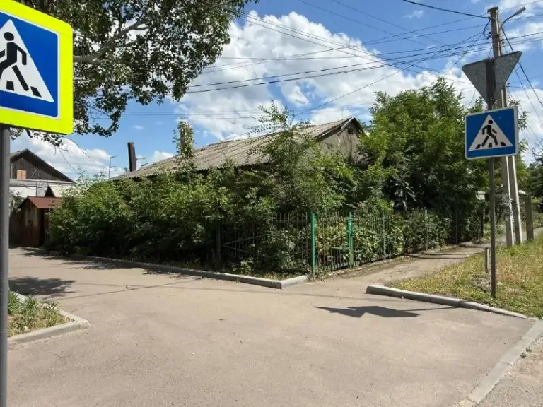 Продажа дома и земли в центре донецка по фасаду проспект павших коммунаров
Агенство недвижимости «статус»- твой выбор в мире недвижимости!
📍Адрес:г. Донецк, ворошиловский р-н, проспект павших коммунаров
➡️Все документы полностью готовы к быстрой сделке!
➡️4 Сотки земли не приватизированы
➡️Коммуникации подведены!
Цена: 3 000 000 ₽
📞+79495753652
📞+79496455686 - фотография - 2
