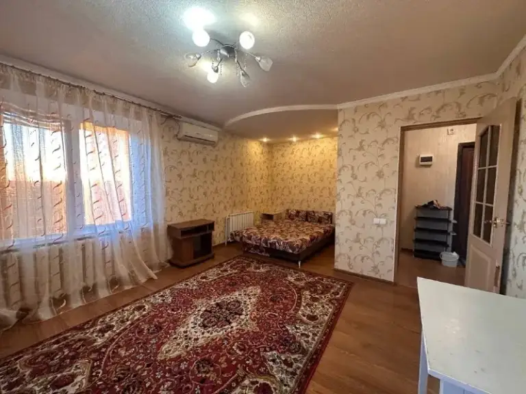 🏡Сдам 1-х комнатную квартиру
🏙️Город: донецк днр
🌇Район: киевский р-н
🗺Ориентир: шахтерская площадь, рядом донецк сити.

🔹Вся мебель и техника. Интернет.
🔹Вода по графику, бойлер.

💴Цена: 25.000 + коммунальные.
Залог. Не военным
☎📞+79494707442 Или telegram

Оплата услуг риелтора по факту заселения! Ехать на офис и вносить оплату не надо ❗️

📨Подписаться - фотография - 2