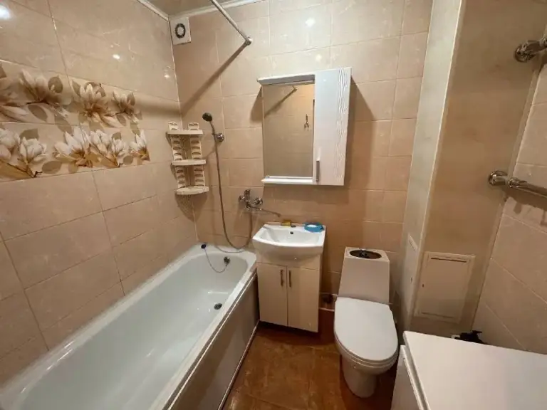 🏡Сдам 1-х комнатную квартиру
🏙️Город: донецк днр
🌇Район: киевский р-н
🗺Ориентир: шахтерская площадь, рядом донецк сити.

🔹Вся мебель и техника. Интернет.
🔹Вода по графику, бойлер.

💴Цена: 25.000 + коммунальные.
Залог. Не военным
☎📞+79494707442 Или telegram

Оплата услуг риелтора по факту заселения! Ехать на офис и вносить оплату не надо ❗️

📨Подписаться - фотография - 6