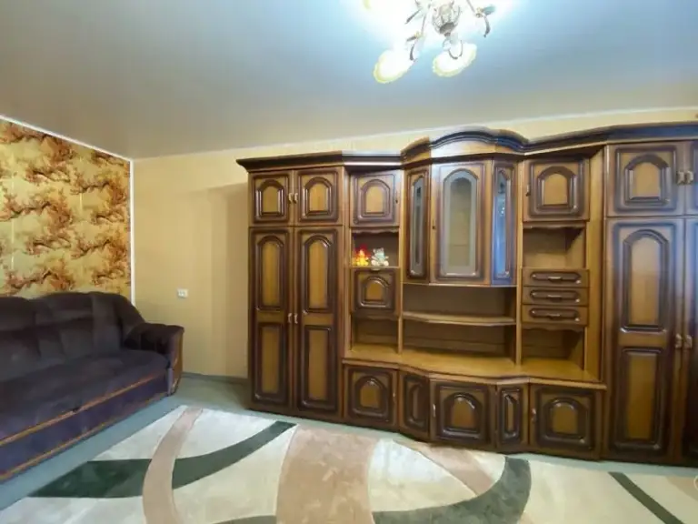 🏡Сдам 2-х комнатную квартиру
🏙️Город: донецк днр
🗺Ленинский проспект, звездный (норд). Мирный.

🔹Этажность–4/9 жилого дома

🔥Отличное состояние.
🔹С мебелью и встроенной техникой (холодильник, посудомоечная машина), бойлер, тв, стиральная машина автомат.
🔹Интернет.

💴Цена: 36.000 + коммунальные.
📍Залог разбивают. Без животных!
📞+79494707442 Или тelegram

Оплата услуг риелтора по факту заселения! Ехать в офис и вносить оплату до просмотра не надо❗

📨Подписаться - фотография - 6