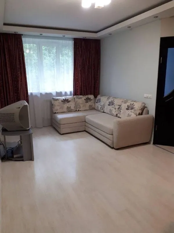 🏡Сдам 2-х комнатную
Квартиру
🏙️Город: донецк днр
🌇Район: калининский р-н
🗺Улица 50 гвардейской дивизии пересечение с бульваром шевченко, рядом рынок.

🔹Вода 24/7 установят накопитель

🔹Этажность–1/5 жилого дома

🔹Автономное отопление.
🔹Вода холодная, горячая.
🔹Мебель, техника. Интернет

💴Цена: 45.000 + коммунальные. 📍залог.

☎📞+79494707442 Или telegram

Оплата услуг риелтора по факту заселения! Ехать в офис и вносить оплату до просмотра не нужно❗

📨Подписаться - фотография - 5