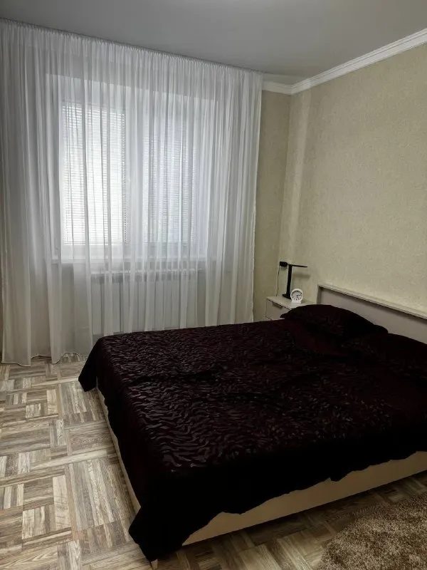 🏡Впервые сдам 2-х ком. Кв после кап. Ремонта просторная и светлая с гаражом
🌇Город: донецк днр
🗺По адресу:
🏙️Куйбышевский район, улица церетели. 2 этаж.

🔹Комнаты раздельные.
🔹Вода холодная/горячая 24/7. Накопительный бак
🔹Полностью укомплектована: холодильник, стиральная машина, микроволновая печь, плита, тв. Квартира утепленная снаружи.

💴Цена: 50.000 + коммунальные.
Залог. 📍
Аренда от 6-ти месяцев.
Без животных, граждане рф.
☎📞+79494707442 Или telegram

Оплата услуг риелтора по факту заселения! Ехать в офис и вносить оплату до просмотра не нужно❗

📨Подписаться - фотография - 6