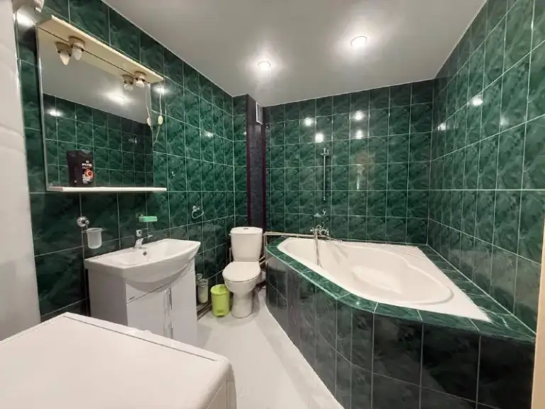 Продажа 3х комнатной квартиры на цирке - пр. Ленинский 12 !
Агентство недвижимости «статус» - твой выбор в мире недвижимости!🤝
📍 Адрес: г. Донецк, ленинский район, проспект ленинский 12
📌Основные преимущества:
✅70 Кв. М
✅ Этаж 2/9
✅В квартире сделан косметический ремонт ! Состояние - заходи и живи !
✅Новая мебель и техника !
✅Окна и коммуникации поменяны !
📌Все документы готовы к сделке!
💸 6 050 000 Руб
☎️+79495753652
📞+79496455686 - фотография - 9