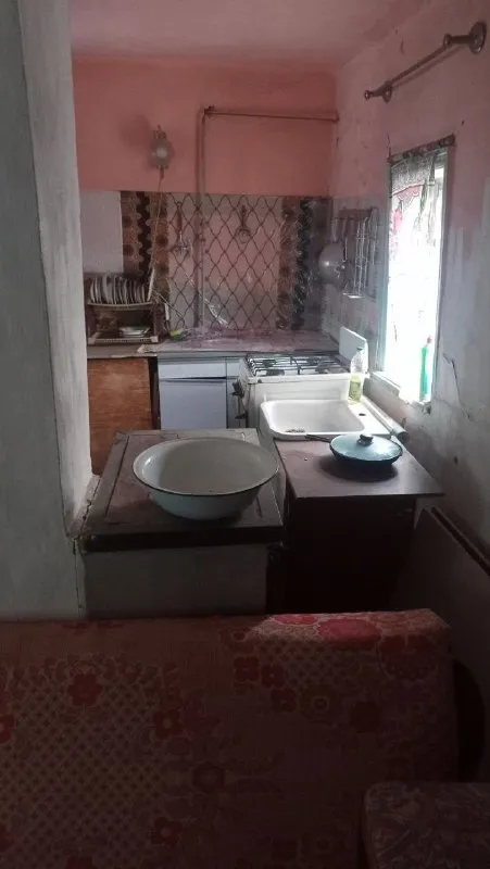 🏡Продам дом в городе харцызск днр
🗺Улица глинки, трубная сторона

• Общая площадь–50 м2
• Участок 6 соток земли

• Дом газифицированный,
Жилое состояние
• На территории участка есть летняя кухня, гараж и погреб
• Документы готовы
🔥Собственник

💴Цена: 1🍋300.000 рублей
☎️+7(949) 331-59-02 Михаил

📨Подписаться - фотография - 7