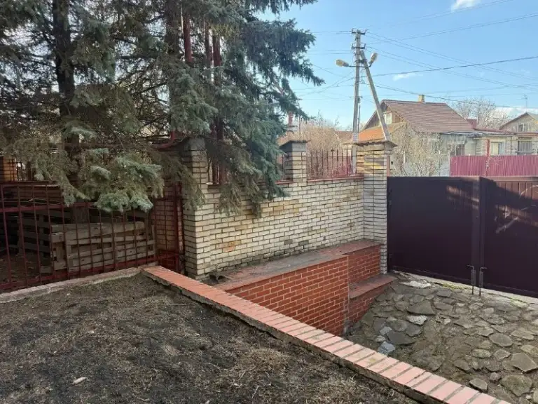 Продажа дома для большой семьи в киевском районе донецка - нижняя гладковка !
Агентство недвижимости «статус» - твой выбор в мире недвижимости!🤝
📍Г. Донецк, киевский район, ул. Желтые воды
✅Документы готовы рф
✅Качественный ремонт
✅Дом: 200 м2
✅Площадь участка: 10 соток, земля приватизирована
✅Все коммуникации обновлены
✅Ландшафтный дизайн участка
✅Дом оборудован отоплением и газом
✅Во дворе достаточно места для трех автомобилей
✅Собственник на сделке
💰15.000.000Руб.
☎️+79495753652
📞+79496455686 - фотография - 4