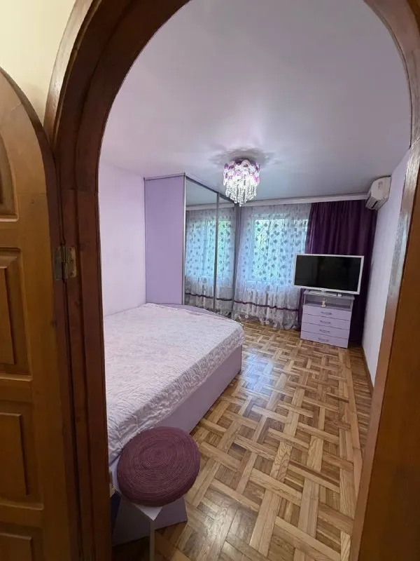 Продажа 2х-комнатной квартиры
🌇Донецк в ленинском районе,
Ориентир - парк славянской культуры - храм петра и февронии, ленинский проспект📌
🏢Этаж - 1/9
✅Площадь - 47 м2, кухня - 7 м2
✅Цоколь высокий, уровень второго этажа!
✅Квартира теплая, на полу паркет из натурального дуба - состояние идеальное, теплый пол.
✅Натяжные потолки
🎁Остается полнос. .. >❗️цена снижена!
📲☎️+7 (949) 513 13 00
📲☎️+7 (949) 037 06 36
Подписаться | 📩дать объявление
📲Наш max - фотография - 2