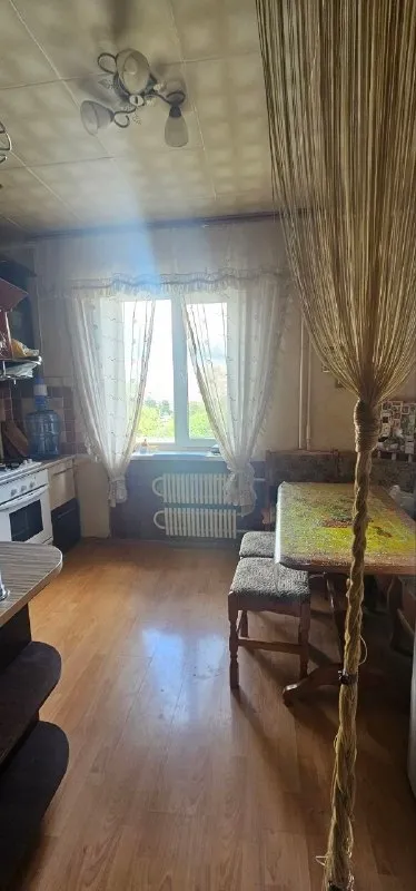 🏡Продажа 1-х комнатной квартиры
🌇Город: донецк днр
🏙️Район: ленинский р-н
🗺Улица пухова, 31

• Этажность–5/10 жилого дома
• Общая площадь–35.2 м2

• Квартира не угловая
• Металлическая входная дверь
• В квартире требуется ремонт
• Вода по графику
• Установлен накопительный бак на 750 литров воды
• Рядом магазины, рынок, школа, детский садик и остановка общественного транспорта
• Документы готовы
🔥Собственник

💴Цена: 3🍋400.000 рублей
☎️+7(949) 370-85-24

Недвижимость днр - фотография - 3