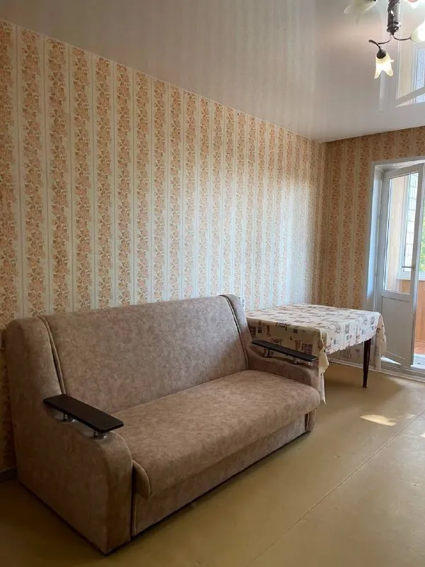 Аренда 3-х комнатной квартиры

🌇Донецк в ленинском районе,
Ориентир - боссе, ул. Малахова. 📌
✅ Просторные комнаты.
✅ Высокие потолки.
👍Полностью оборудованная квартира всей необходимой техникой и мебелью
💦Вода круглосуточно.

📍 Рядом расположены:
Магазины и супермаркеты,
Школа и детский сад
✅Удобная транспортная развязка - фотография - 8