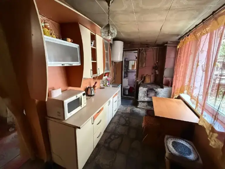 Продажа двух домов на одном участке ! Куйбышевский район!

📍Первая площадка, улица нарвская

✅Общая площадь дома: 65
✅Площадь участка: 5 соток
✅Второй дом общей площадью: 120 квадратных метров
✅Рядом школа и спортивный комплекс, остановка общественного транспорта

📌Документы полностью готовы к сделке

💸 Цена: 3 000 000 рублей

☎️+79496455686
📞+79490774949

Принимаем звонки в любое время! - фотография - 5