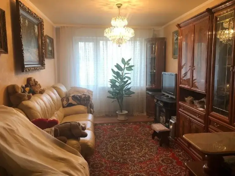 🏡Продаётся 4-х комнатная квартира
🏙️Город: донецк днр
🌇Район: куйбышевский р-н
🗺Микрорайон магистральный, улица куйбышева 209

🔹В квартире выполнен ремонт
🔹Квартира продаётся частично с мебелью
🔹Вода по графику
🔹Установлена накопительная система и насос на 500 литров воды
🔹Рядом гипермаркет галактика, школа № 51
🔥Собственник

💴Цена: 7🍋800.000 рублей
☎️+7(949) 385-93-57 Сергей

📨Подписаться - фотография - 6