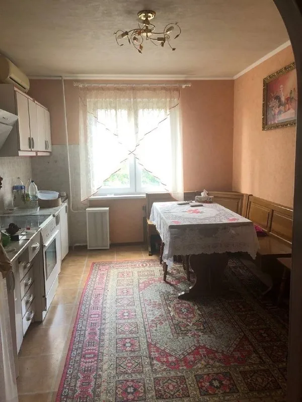 🏡Продаётся 4-х комнатная квартира
🏙️Город: донецк днр
🌇Район: куйбышевский р-н
🗺Микрорайон магистральный, улица куйбышева 209

🔹В квартире выполнен ремонт
🔹Квартира продаётся частично с мебелью
🔹Вода по графику
🔹Установлена накопительная система и насос на 500 литров воды
🔹Рядом гипермаркет галактика, школа № 51
🔥Собственник

💴Цена: 7🍋800.000 рублей
☎️+7(949) 385-93-57 Сергей

📨Подписаться - фотография - 7
