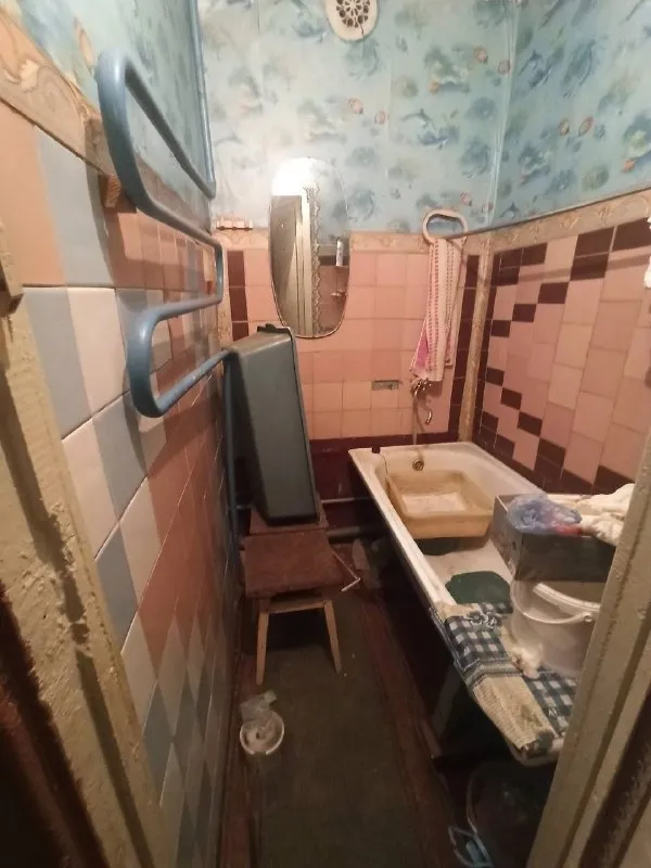 Внимание срочная продажа!!! Цена снижена!!!
Продам квартиру 3 комнатную 4/5возможно использовать мат. Капитал.
Город харцызск
Ориентир: школа № 25

Особенности объекта:
-Площадь 53кв. М. ;
-Сан. Узел раздельный;
-Окна пластиковые;
-Железная входная дверь;
-Большой коридорный холл с двумя кладовками;
-Состояние жилое, угловая, очень теплая;
-Наличный расчет;
-Документы готовы к продаже;
Удобное расположение: рядом есть все необходимое для жизни – школа, садик, магазины, супермаркеты, рынок.

Стоимость 2 500 000 рублей + услуги агентства
Просмотр в любое удобное время
Валентин +7949 554 15 98 telegram, мах; +7949 098 38 98

Подписаться:
▪️ Max. Ru/nedvizhimost - фотография - 8