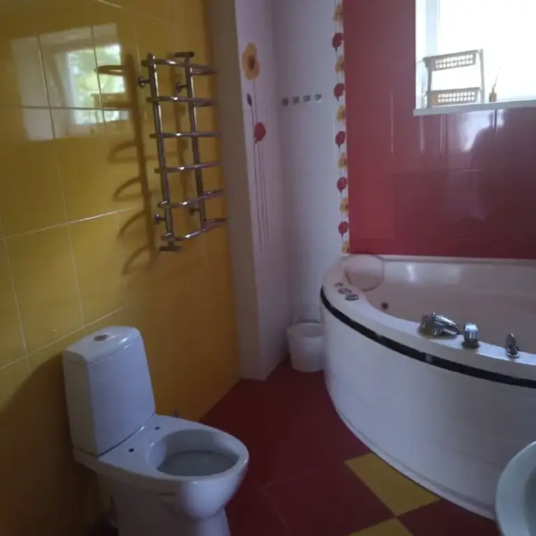 🏡Продаю добротный дом
150 М2
🏙️Город: донецк днр
🌇Район: куйбышевский р-н
🗺Мкр-н азотный

🔹В два этажа + ( подвал, погреб, птичник-технический этаж)
🔹Улица с большим количеством детей
🔹Документы рф
🔥Собственник

💴Цена: 8🍋000.000 млн. Рублей

☎️+7(901)3347179
☎️+7(949)0273937 Виктория

Недвижимость днр - фотография - 5