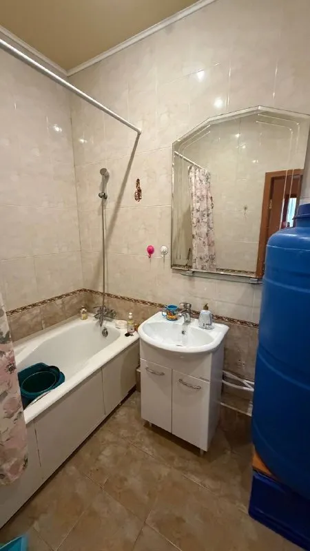 🏡Сдам 3-х комнатную квартиру
🏙️Город: донецк днр
🌇Район: калининский р-н
🗺Жк диск, 5 эт.

🔹Вода 24/7 холодная, горячая, накопительный бак 300л.
🔹Закрытая охраняемая территория, консьерж, детская площадка, детская комната в жк.
🔹Комнаты раздельные.
🔹Квартира укомплектована мебелью и техникой!
🔹Для семьи, можно с детьми.
📍Без животных!

💴Цена: 65.000 рублей+ коммунальные.
📍Залог.

☎📞+79493220174 +79498342961 Или telegram/мах

Оплата услуг риелтора по факту заселения! Ехать в офис и вносить оплату до просмотра не надо❗

Аренда донецк днр - фотография - 8