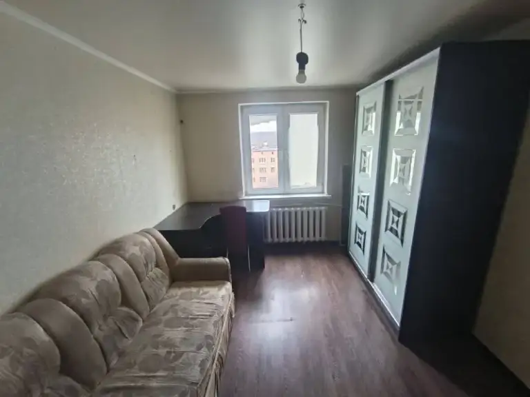 Продажа 2х-комнатной квартиры

🌇Донецк в ленинском районе,
Улица речная 42📌

🏢Этаж - 9/9
✅Общая площадь - 50 м2
🎁Продается с мебелью и бытовой техникой:
✅Окна пластиковые, лоджия утеплена, сантехника, стояки поменяны - состояние отличное
✅Санузел совмещен
✅Натяжные потолки - фотография - 1