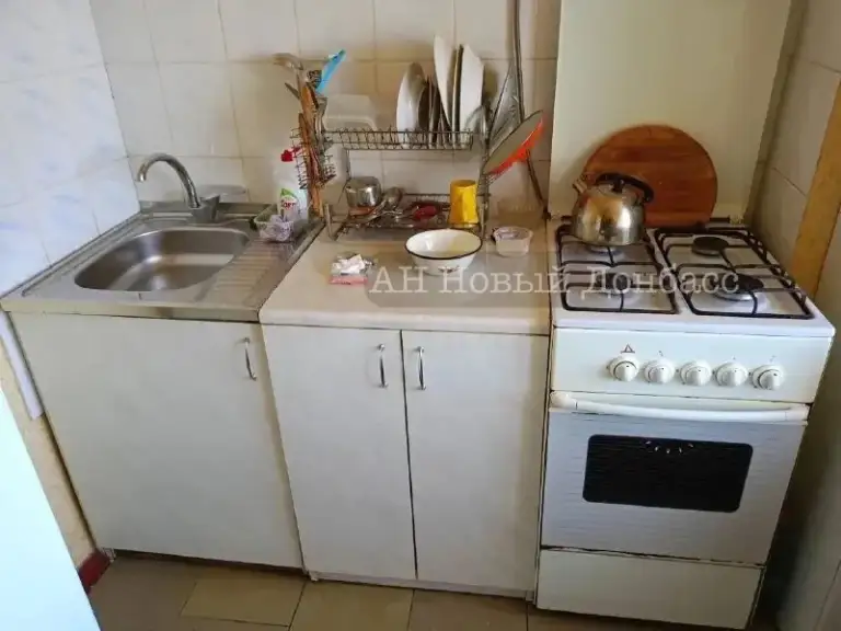 Продажа 1 комнатной квартиры
🌇Донецк в калининском районе ( улица кадиевская)📌
✅Жилое состояние.
✅Этаж - 7/9
📑Документы готовы,
🔑Ключи в ан
💰Цена 2 300 000 рублей
📲☎️+79493640727
Подписаться | 📩дать объявление
📲Наш max - фотография - 4