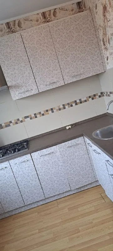Аренда 3-комнатной квартиры в калининском районе, улица павших коммунаров, клиническая больница №3, спортивный клуб "спортмакс"

Стройте свое пространство с агентством недвижимости город.
Вы мечтаете - мы реализовываем💫

🏗Район: калининский
🏘Комнат - 3

Сдается чистая, уютная трехкомнатная квартира в калининском районе донецка, клиническая больница №3, рядом один из лучших спортивных клубов донецка!!!

Отличная инфраструктура:
✔️Спортивный клуб "спортмакс"
✔️Клиническая больница №3
✔️Площадь калинина

Отличная транспортная развязка, транспорт в любую точку города. Все в пешей доступности : ✔️супермаркеты, магазины
✔️Школы, садики
✔️Больница
✔️Спортклуб

💵Цена: 60.000 рублей
☎️Телефон: +7 (949) 630 77 76 - фотография - 7
