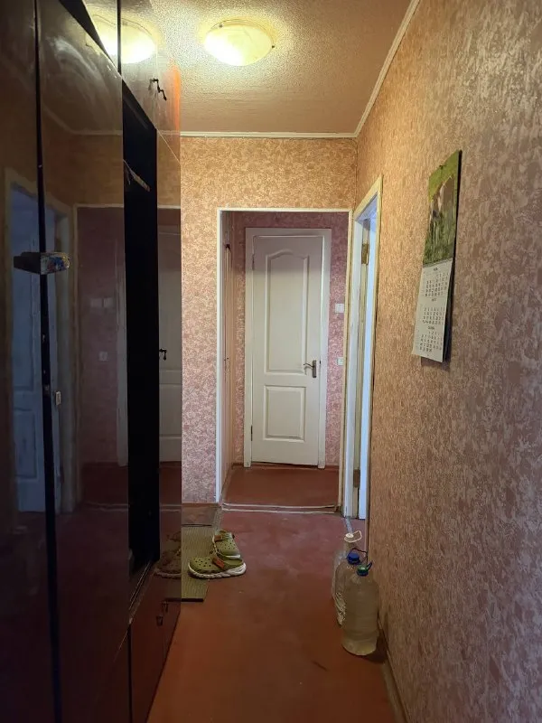 Продам 2 ком квартира
Куйбышевский район
Ул куйбышева 166
Жд вокзал

7/9 Этаж
2 Раздельные комнаты, состояние жилое
Балкон застеклен
Фотографии реальные
Документы готовы

4 000 000₽ С торгом

+79494113097 Алина
@As_01vva telegram - фотография - 8