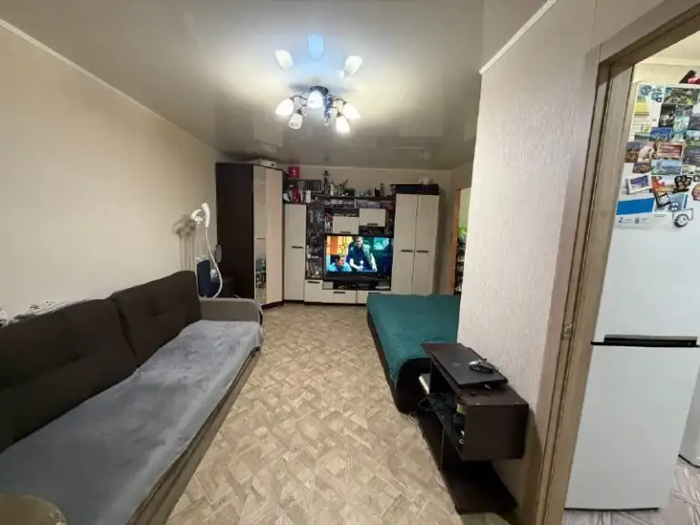 🏡Продаётся 1-х комнатная квартира
📍Г. Харцызск днр
Бульвар полупанова, 22

•Этажность–3/4 жилого дома

•Квартира не угловая,
Дом кирпичный
•Окна и трубы пластиковые квартира продаётся с мебелью и бытовой техникой
•Вода по графику

•Рядом школа, детский садик, больница, остановка общественного транспорта и магазины
Документы готовы
🔥Собственник

💴Цена: 2🍋000.000 рублей
☎️+7(949) 486-55-96

📨Подписаться - фотография - 2