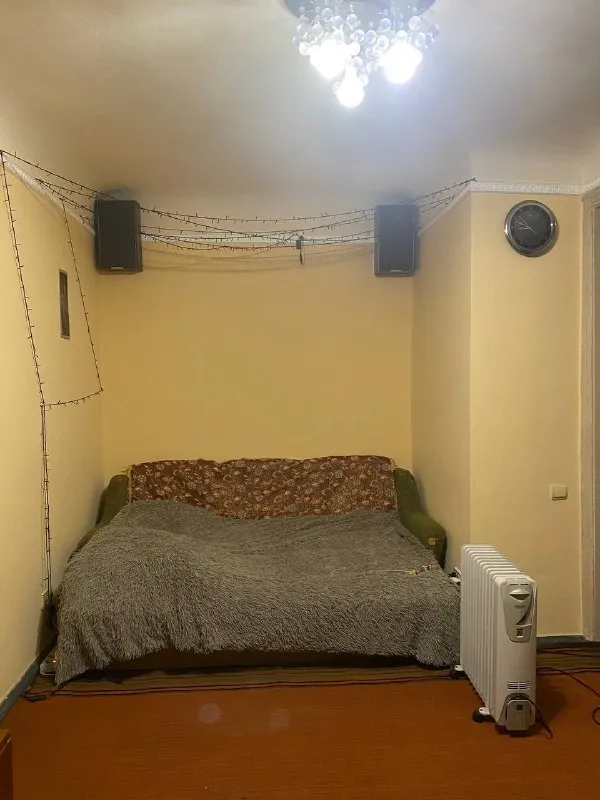 Рассмотрят студентов
🏡Сдам 2-х комн. Кв калининский район, ильича, дружба.
📍Г. Донецк днр

•Этаж 5/5. Вода иногда доходит, иногда нет. Мебель вся.
•Спальные места - диван раскладной, кровать односпальная.
•Холодильник, стиральная машина автомат, тв, микроволновка. Интернет
20.000 Коммунальные уже включены в стоимость.
☎📞 +79494707442 Или telegram

Оплата услуг риелтора по факту заселения! Ехать в офис и вносить оплату до просмотра не надо❗

Аренда донецк днр - фотография - 5