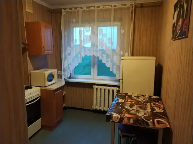 Аренда 1-комнатной квартиры ул. Щетинина

Стройте свое пространство с агентством недвижимости город.
Вы мечтаете - мы реализовываем💫

🏣Город: донецк
🏗Район: пролетарский
🏘Комнат - 1

Аренда однокомнатной квартиры пролетарском районе донецка, рядом магазины, супермаркеты, транспортная развязка в любую точку города. Тихий спальный район с насыщенной инфраструктурой.

• Вода
• Бойлер
• Полностью меблирована
• Вся необходимая бытовая техника
• Wi-fi, кондиционер

Показ возможен в любое время - ключи 🔑 в агентстве.

💵Цена: 25.000 рублей
☎️Телефон: +7 (949) 630 77 76 - фотография - 3