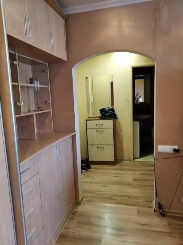 ‼❗‼ Сдается‼❗‼
🏡1-Х комн. Кв. , проспект 25 летия ркка, центр, рядом "набережная", площадь ленина
📍Г. Донецк днр
Ворошиловский р-н

‼Оплата услуг по факту заселения, без каких либо предоплат и поездок в офис‼

•В квартире выполнен ремонт
•Имеется вся необходимая мебель и бытовая техника: холодильник, телевизор, стиральная машина автомат, кондиционер, установлен бойлер. ...

💴Стоимость: 35.000 руб. + ком. Услуги
☎☎☎+7949-419-63-79

📨Подписаться - фотография - 2