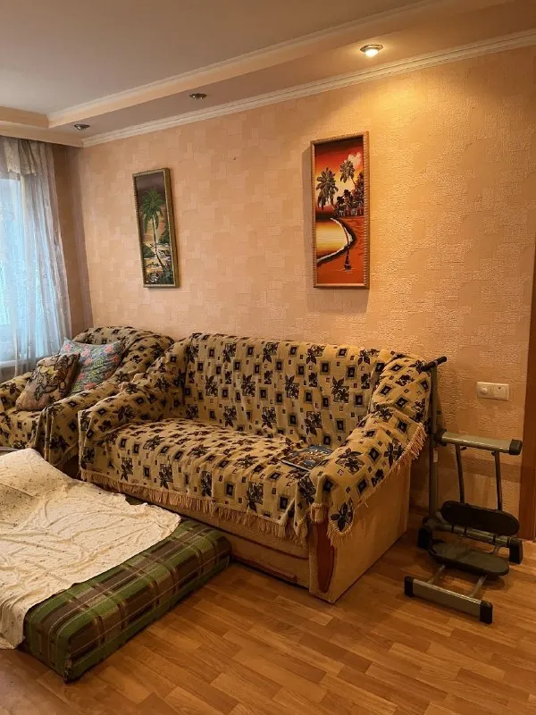 🏡Продаётся 2-х комнатная квартира
📍Г. Донецк днр
Петровский р-н
Улица красногоровская
•Этажность–2/4 жилого дома
•Квартира угловая
•В квартире выполнен ремонт,
Заменены все коммуникации
•Квартира продаётся частично с мебелью и бытовой техникой
•Документы готовы
🔥Собственник
💴Цена: 2🍋500.000 рублей
☎️+7(949) 301-77-36 Наталья
📨Подписаться - фотография - 1
