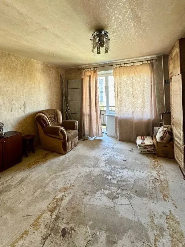 🏡Продажа 3-х комнатной квартиры
📍Г. Донецк днр
Киевском р-н
Микрорайон гладковка, улица северская

•Этажность–8/9 жилого дома
•Общая площадь–61.9 м2

•Окна пластиковые,
Есть два балкона, в квартире требуется ремонт

•В двух комнатах выполнен косметический ремонт
•Документы готовы
🔥Собственник

💴Цена: 4🍋950.000 рублей
☎️+7(902) 385-33-70

📨Подписаться - фотография - 2