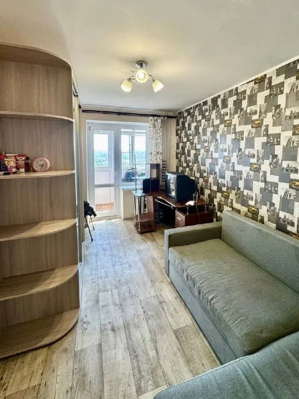 🏡Продажа 3-х комнатной квартиры
📍Г. Донецк днр
Киевском р-н
Микрорайон гладковка, улица северская

•Этажность–8/9 жилого дома
•Общая площадь–61.9 м2

•Окна пластиковые,
Есть два балкона, в квартире требуется ремонт

•В двух комнатах выполнен косметический ремонт
•Документы готовы
🔥Собственник

💴Цена: 4🍋950.000 рублей
☎️+7(902) 385-33-70

📨Подписаться - фотография - 3