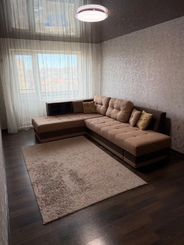 🏡Продам 3-х комнатную квартиру
📍Г. Донецк днр
Ленинский р-н
Улица аравийская дом 7
Ориентир конти

•Этажность –9/9 жилого дома
•Общая площадь–66 м2

•Капитальный ремонт делался в 2020 году, крыша не течет
•Санузел совмещенный

•Вся мебель и техника остается в квартире
•Удобное расположение квартиры, хорошая транспортная развязка
🔥Собственник

💴Цена: 6🍋500.000 рублей
☎️+7(949) 428-85-67
☎️+7(992) 047-50-85

📨Подписаться - фотография - 3
